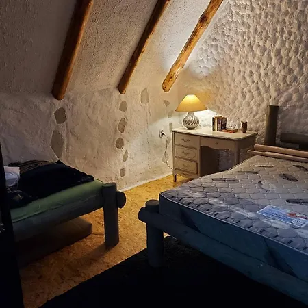 Hill Station Queen Holiday home